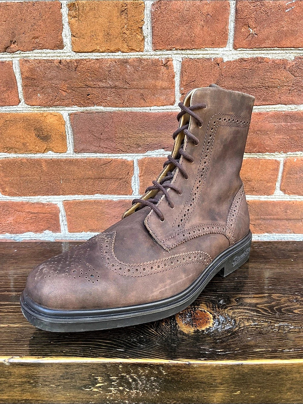 Blundstone Brown Leather Wingtip Lace-Up Brogue Boots